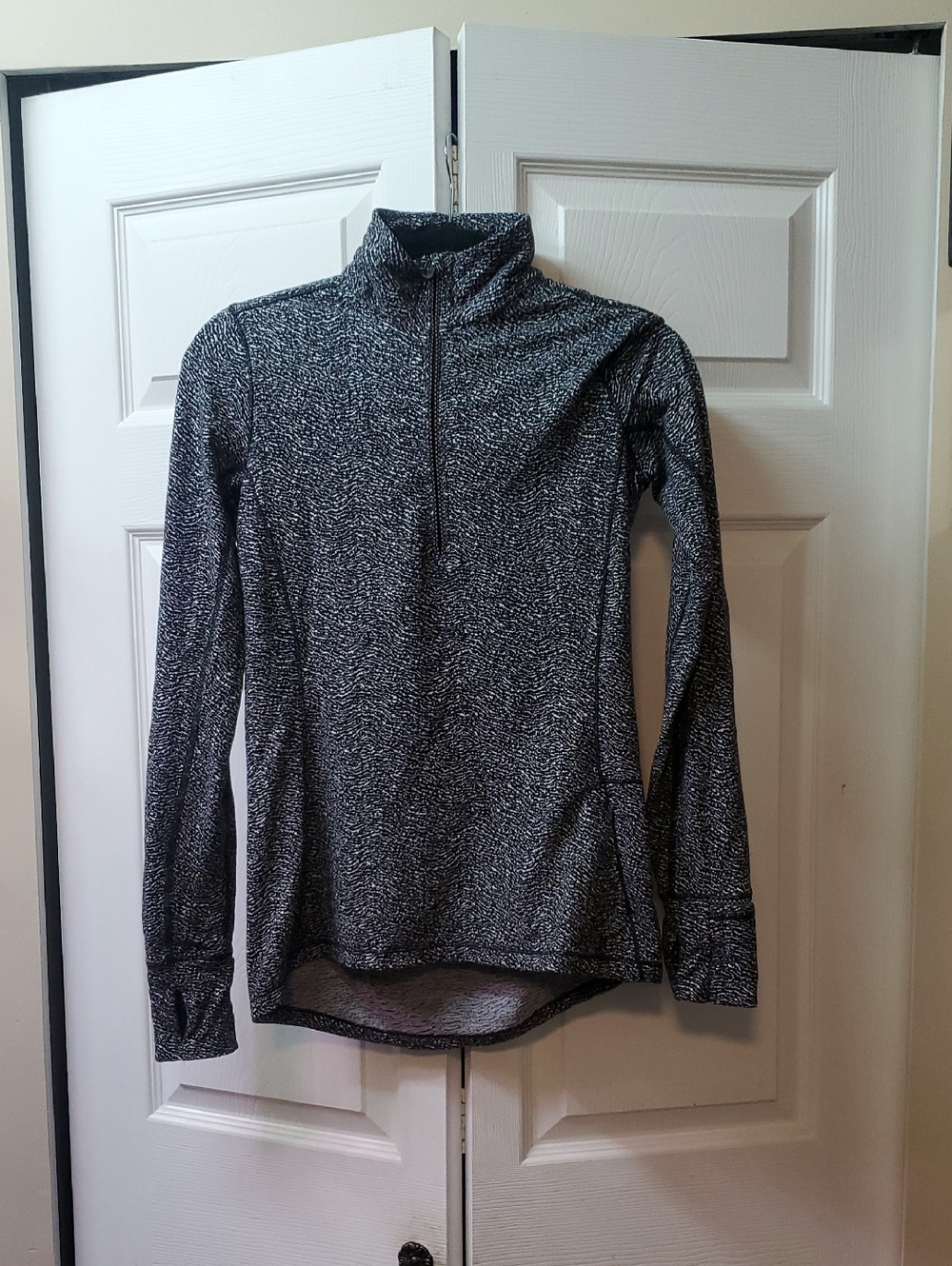 LULULEMON SIZE 6 Women's Black Heather Performance Half-Zip Top